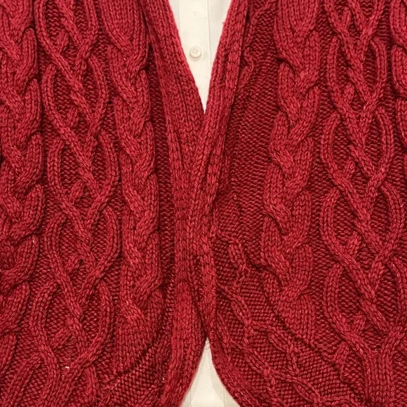 NewColdwater Creek Medium 10-12 White Oxford Button Down with Burgundy Cardigan - Picture 10 of 16